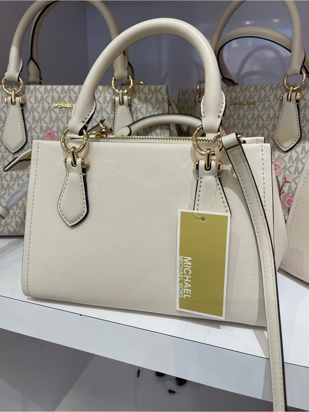 MICHAEL KORS Marilyn Small Embellished Satchel Crossbody Messenger
Lt Cream
NWT - Picture 10 of 16